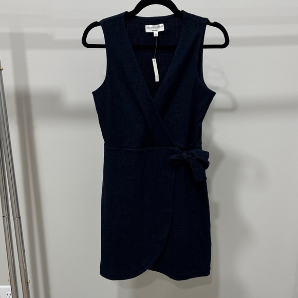 NWT Madewell texture & thread Navy Sleeveless wrap v neck Dress sz XS - Picture 2 of 10